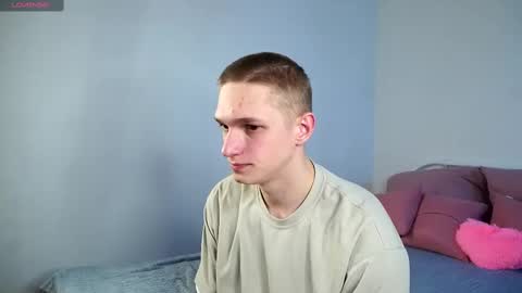 Dustyn online show from February 27, 7:04 pm