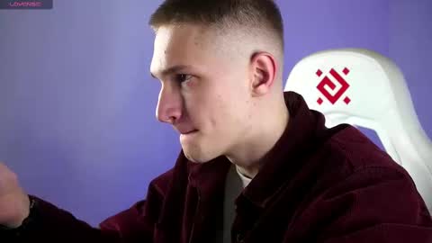 Dustyn online show from March 9, 6:43 pm