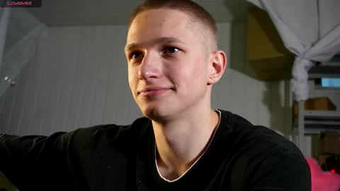 Dustyn online show from February 17, 2:15 pm