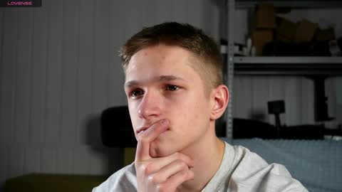 Dustyn online show from February 6, 2:26 pm