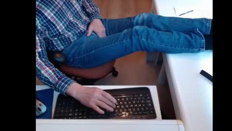 dutchpornking2 online show from February 14, 9:24 am