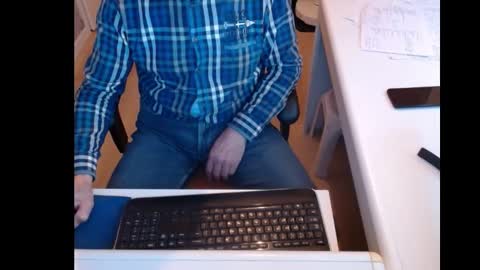 dutchpornking2 online show from February 10, 7:47 am