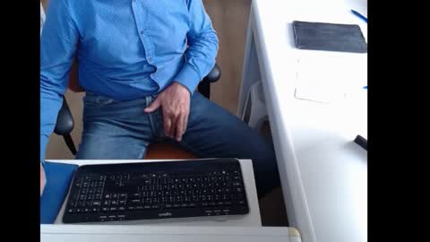 dutchpornking2 online show from September 10, 8:46 am