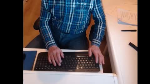 dutchpornking2 online show from February 20, 7:30 pm