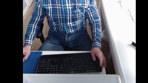 dutchpornking2 online show from February 4, 11:38 am