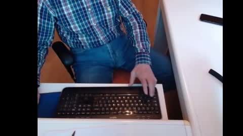 dutchpornking2 online show from March 1, 3:05 pm