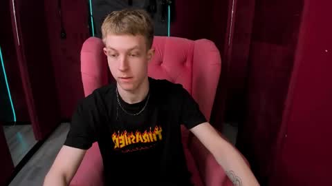 Dylan online show from April 16, 10:26 am