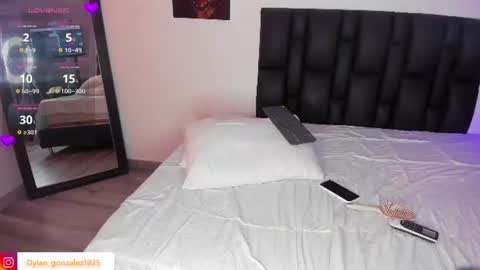 Dylan online show from July 16, 7:48 am