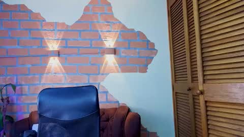 D Y L A N online show from March 13, 3:03 am