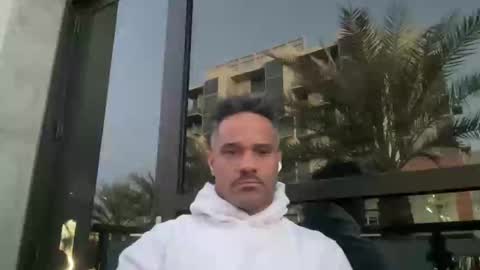 Snapshot of e13ven11 chatting on February 21, 1:44 am Formally known as Virus of Life online show from February 21, 1:44 am