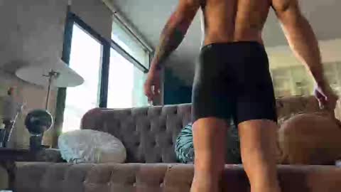 Snapshot of e13ven11 chatting on February 25, 12:47 am Formally known as Virus of Life online show from February 25, 12:47 am