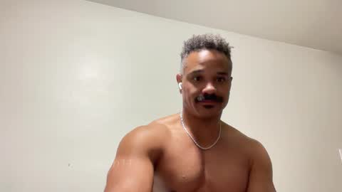 Snapshot of e13ven11 chatting on September 30, 2:20 pm Formally known as Virus of Life online show from September 30, 2:20 pm