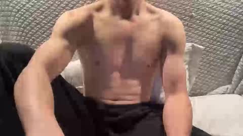 e534563 online show from March 5, 9:22 pm