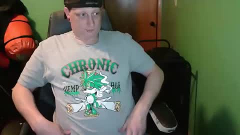 edwardaims_2please online show from March 23, 2:28 am