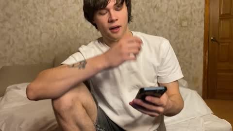 Eitan online show from December 22, 6:38 pm