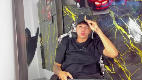 Eithan online show from April 19, 11:53 am