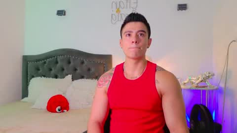 Elian online show from June 2, 7:26 pm