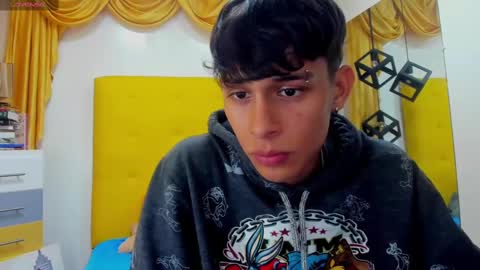 E L I A S online show from February 20, 3:23 am