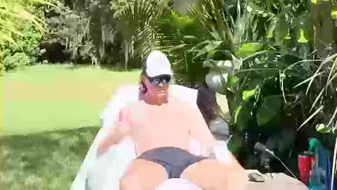 eliberator online show from October 15, 5:53 pm