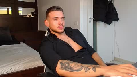 ElijahThorne online show from January 14, 7:57 am