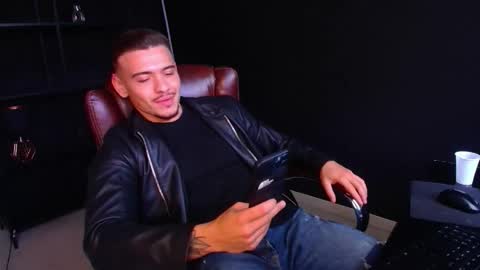 ElijahThorne online show from February 10, 12:21 pm