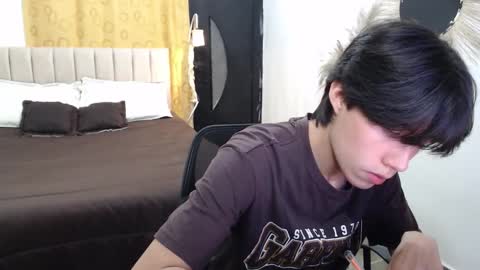 ELIO online show from December 2, 3:42 am