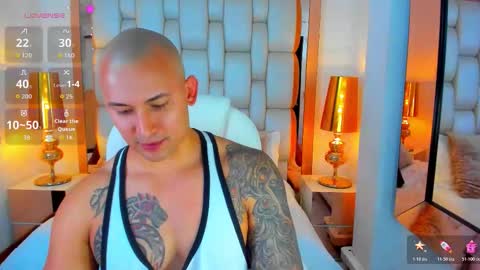 E L L I O T    V E L E Z online show from March 20, 8:45 pm