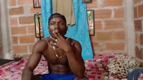 elmiltonnjakee online show from May 23, 3:45 am