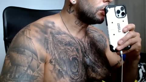 elosocazador online show from December 18, 7:30 pm