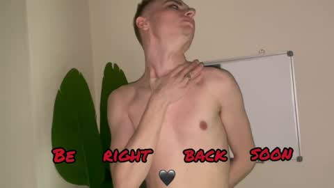 Emmit online show from April 18, 7:58 pm