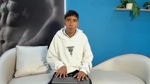 Ender online show from February 2, 2:03 pm