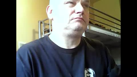 englishguysurrey online show from November 11, 11:59 am