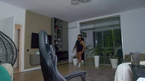 Erik online show from January 16, 4:39 pm