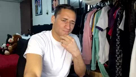 enzoyarack online show from November 6, 3:31 am