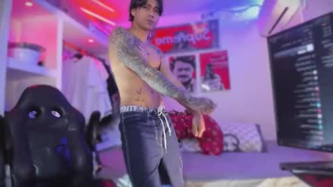 Tht BOSS Eren online show from February 18, 1:04 am