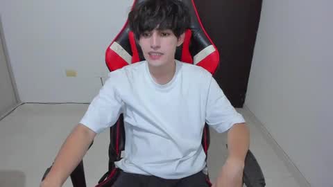 eren_tatakae online show from April 27, 2:08 am