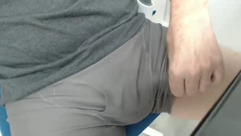 eric100eric100 online show from October 22, 8:00 pm