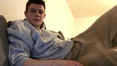 eric123754216 online show from November 8, 7:17 pm