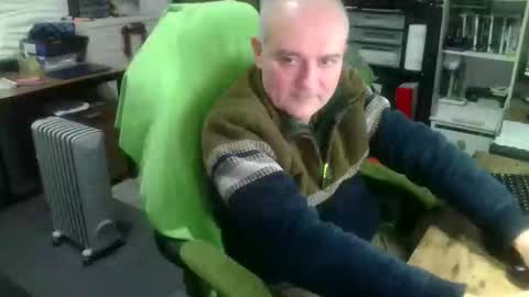 ernello online show from December 1, 10:35 pm