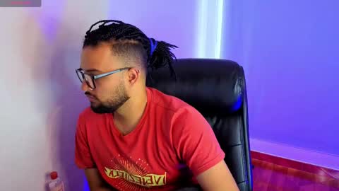 ernesto rodriguez 82 online show from April 18, 7:58 pm