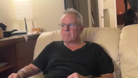 eros online show from October 28, 12:24 am