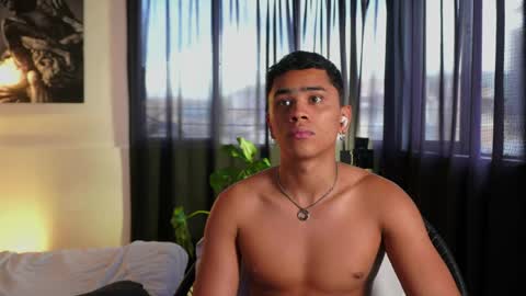 Eros Wild online show from April 18, 9:15 pm