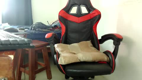 Tom Delaney online show from December 3, 2:45 am