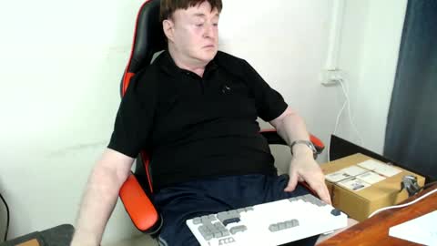 Tom Delaney online show from February 10, 3:24 am