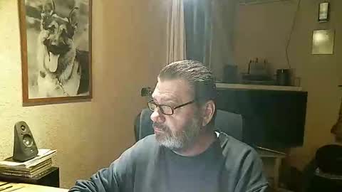 Erwins room welcome sound on online show from January 19, 10:28 pm
