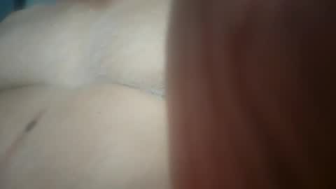 Snapshot of escorpion51 chatting on October 25, 9:38 pm escorpion51 online show from October 25, 9:38 pm