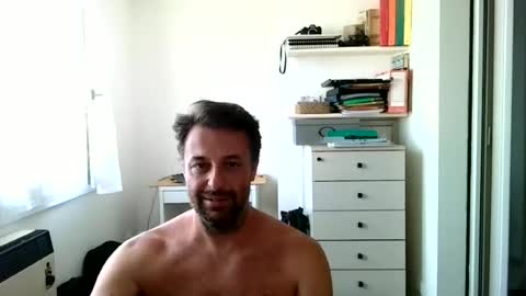 esibizionista 91 online show from July 13, 8:05 am