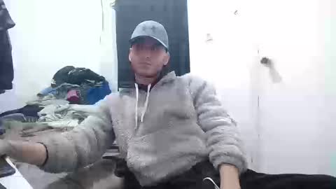 Esteban online show from September 19, 6:19 pm