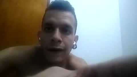 esneyderhenao20 online show from February 16, 9:16 pm