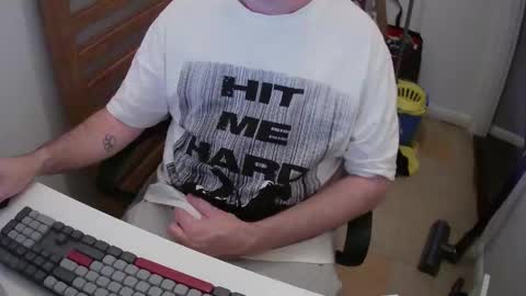 Morph online show from October 25, 7:48 pm